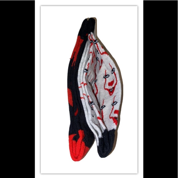 IT Pennywise Crew Socks 2 Pair Men 6-12 Gray Black Red Clown Horror Killer Float - Picture 5 of 12